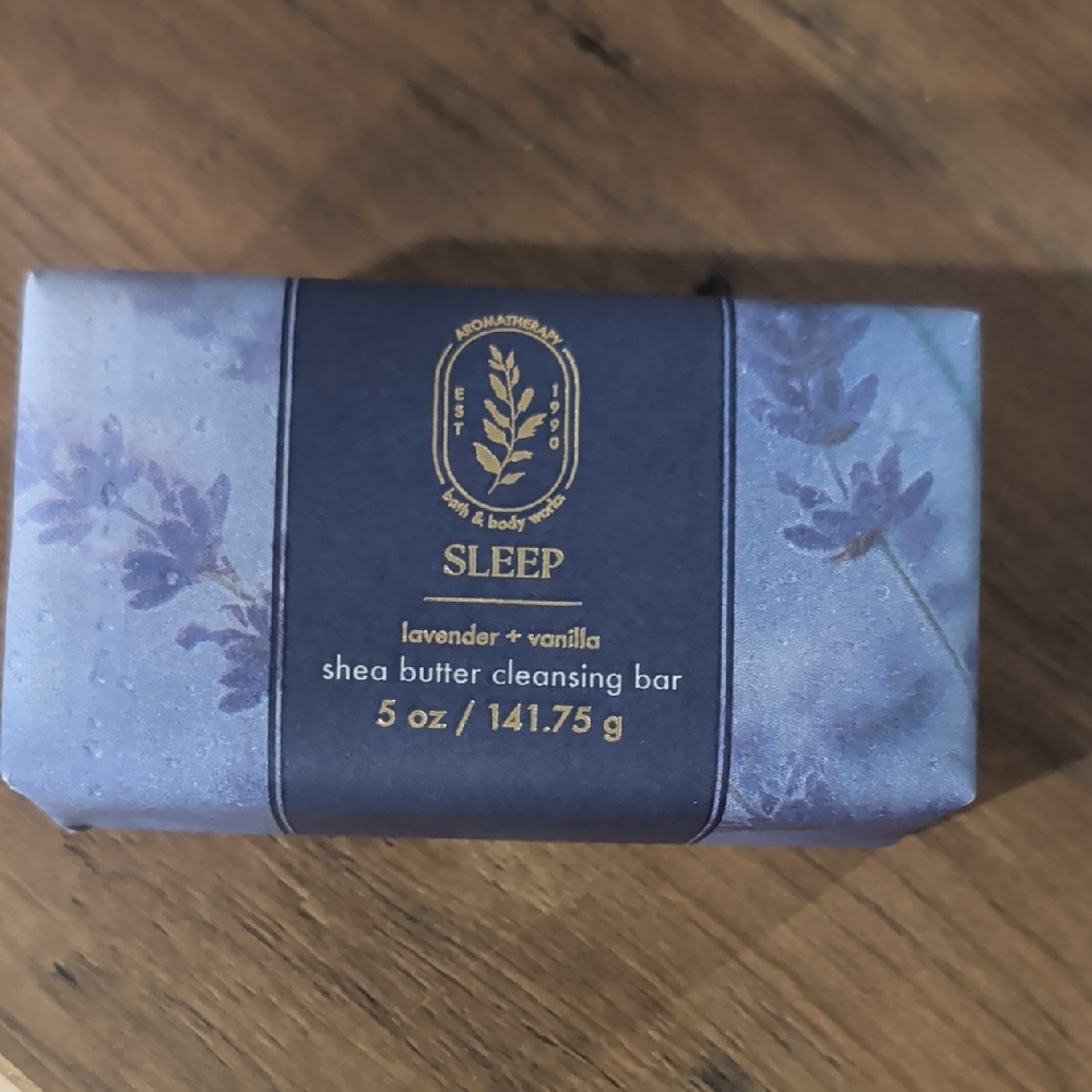 B&BW therapy Sleep Lavender + Vanilla Shea Butter Cleansing Bar - Purple